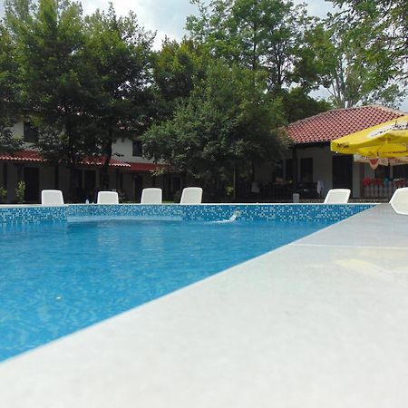 Hotel Holiday Park Ranchoto Kirkowo Zewnętrze zdjęcie